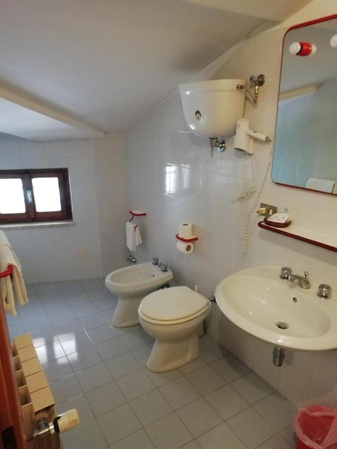 Grotta Dei Colombi Hotel Scanno