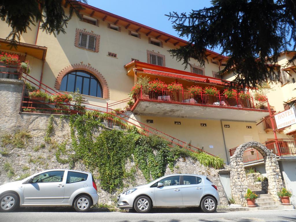 Grotta Dei Colombi 2*